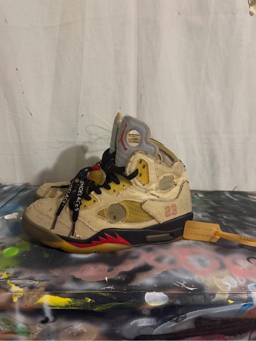 Off-White x Air Jordan 5 size 8